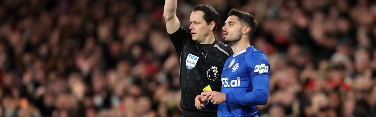 世界杯手机观看-内托不知吃到第1张黄牌？英媒：主裁判举牌时间很长足以让他知道