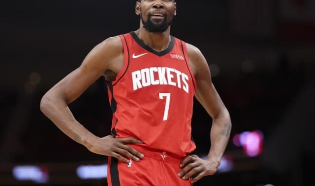 世界杯高清直播-火箭16分逆转！杜兰特18+7文班21中5，申京20+13+9，探花爆发立功