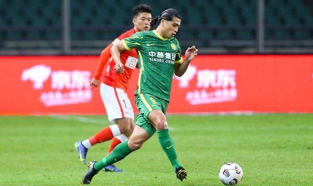 张玉宁蓄发延续国家队好状态 锋芒盖过国安新外援