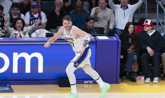 世界杯直播app下载-东契奇场均33分和科比35.4分相比含金量如何？各方面都远远比不上