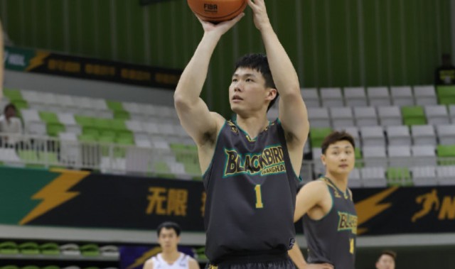 世界杯手机观看-首秀仅得1分！网红球员终于登场，没打就进全明星